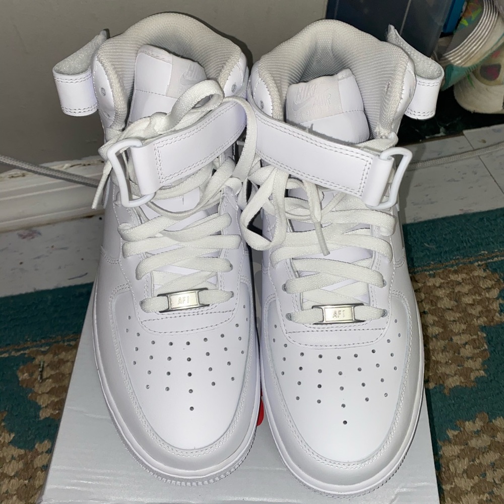 Air Force 1 Mid